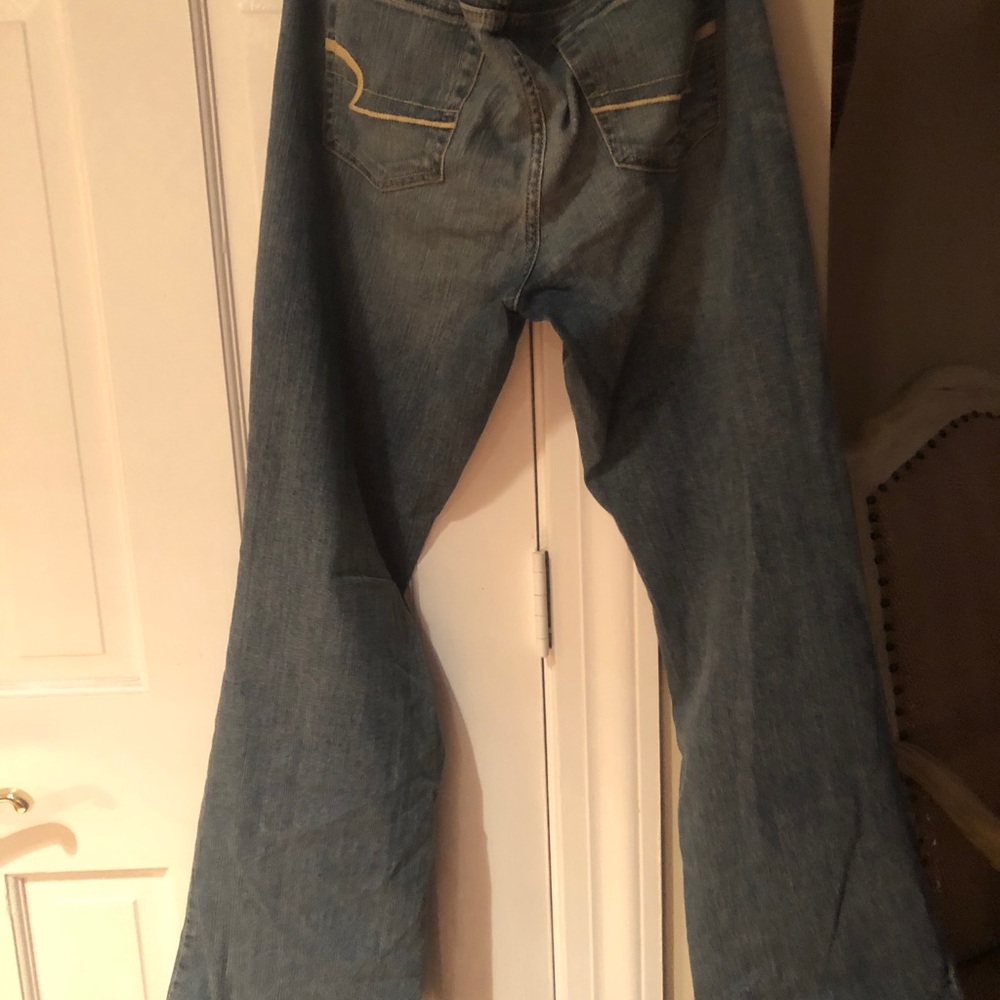 American eagle boot cut jeans with intentional destruction size 14 R. NWOT - Picture 3 of 4